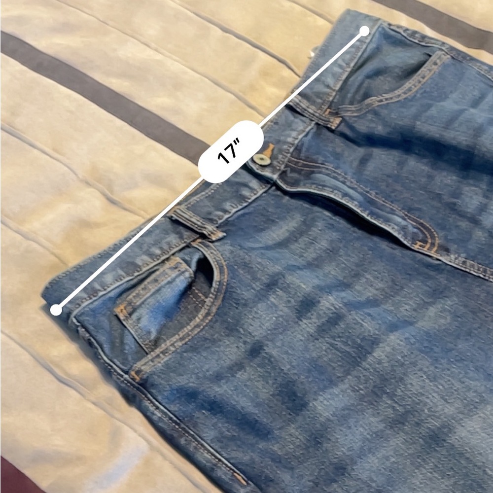 Old Navy Straight Leg Jeans, Size 20 Plus - Picture 3 of 7